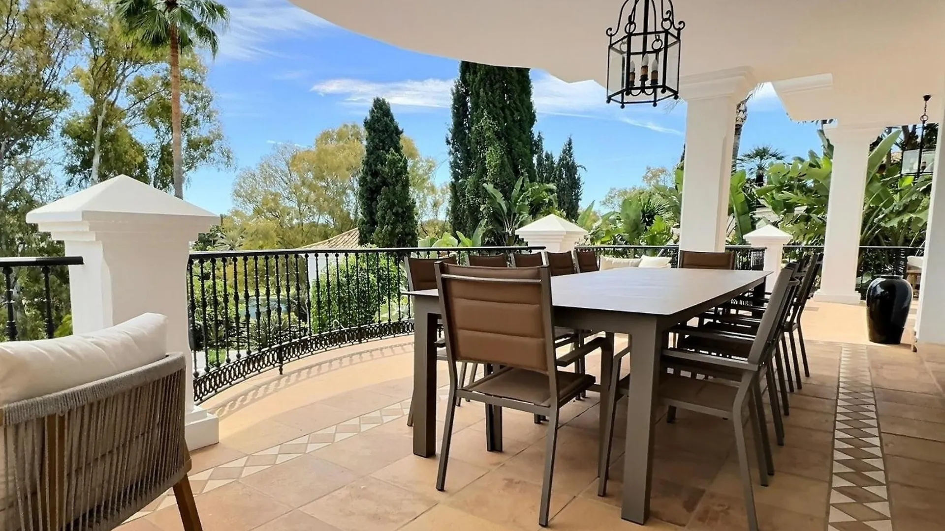 Fabulous 8-Bedroom Andalucian Family Villa With Panoramic Vistas Of La Concha Marbella San Pedro de Alcantara