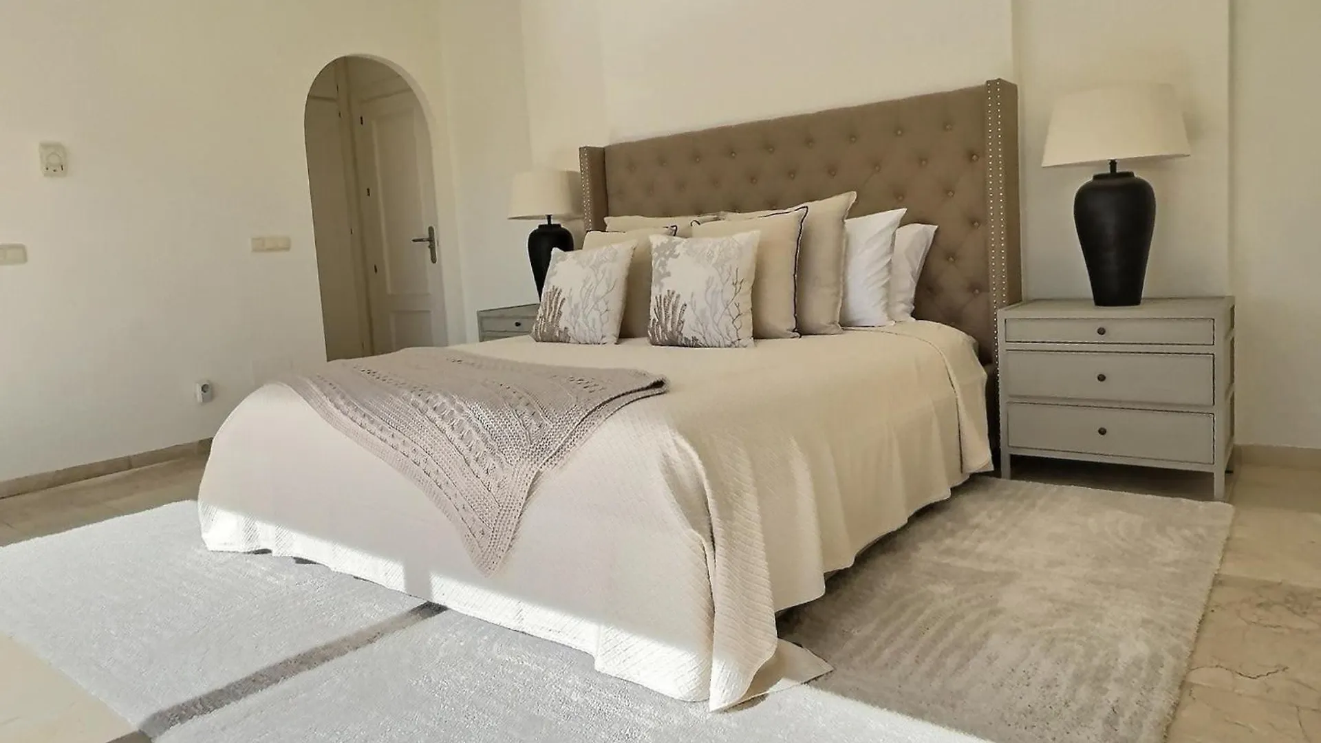 Fabulous 8-Bedroom Andalucian Family Villa With Panoramic Vistas Of La Concha Marbella San Pedro de Alcantara